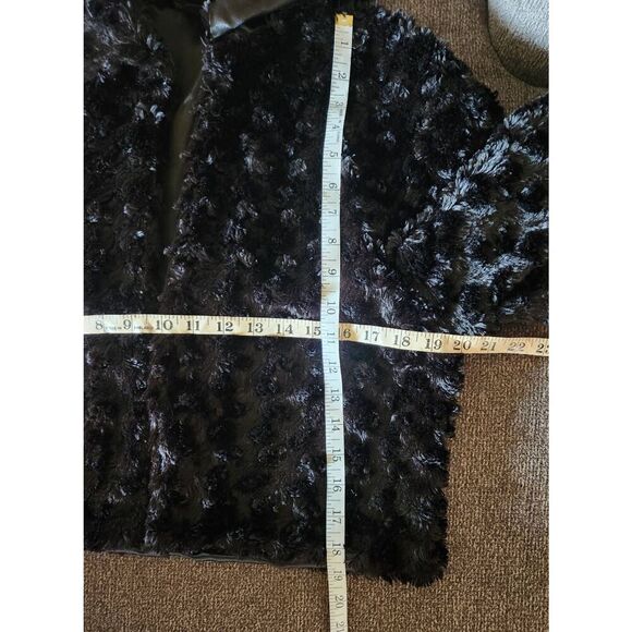 O14 Cajon Accessories Black Dressy Teddy Faux Fur Jacket - Picture 9 of 9